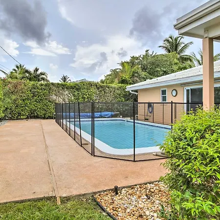 Riviera Beach Vacation Home With Pool Walk To Beach